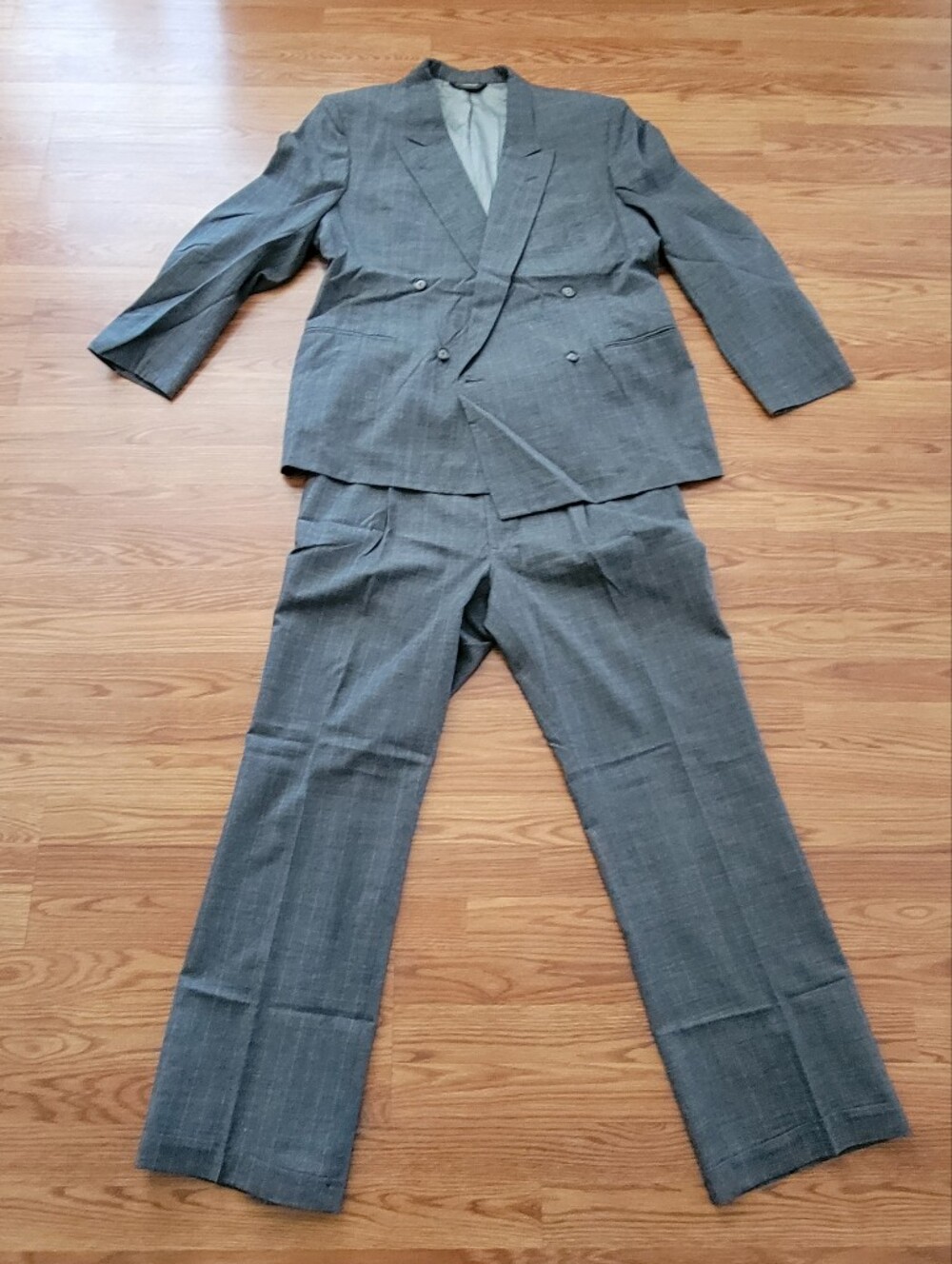 Fioravante Men's Double-Breasted Gray Suit — Tailored Two-Piece Set